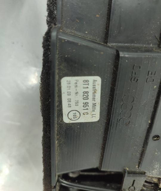 Grila aer bord centrala 8t1820951c Audi A4 B8/8K  [din 2007 pana  2011] seria