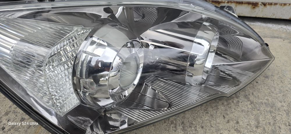 HONDA CR-V десен фар