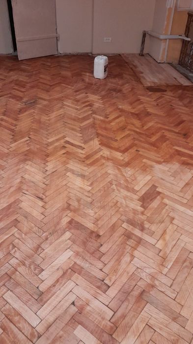 Raschetez parchet vechi cu materialele clientului