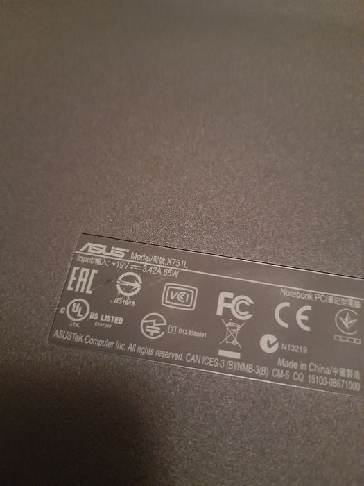 Ноутбук Asus core i7 X751L