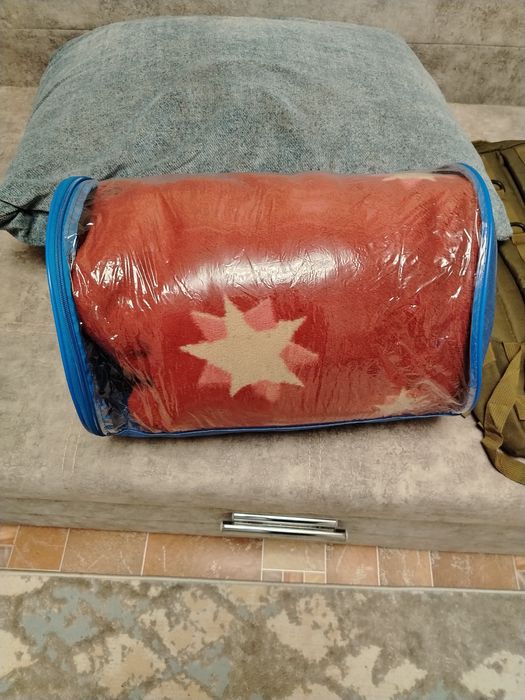 Плед 2х отдам бесплатно