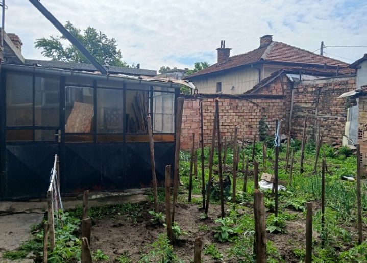 Продава се Етаж от къща в Севлиево - 100 кв.м за 643 €/кв.м - Снимка #1