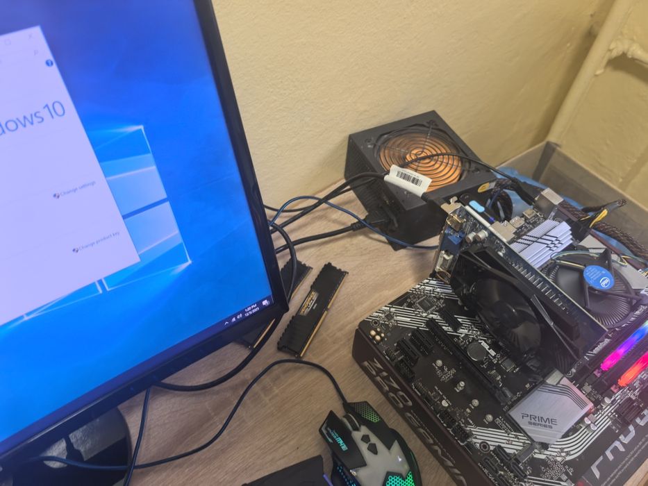 Kit gaming i7 10700kf placa baza ssd m2 256gși rami 16g