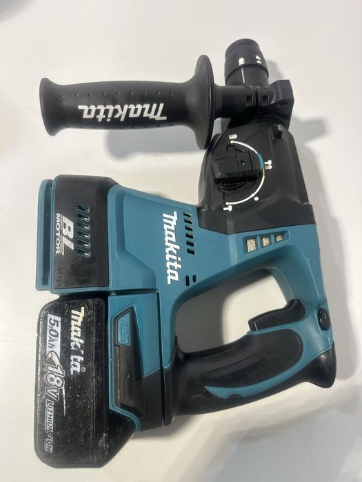 Makita DHR 243 totopercutor