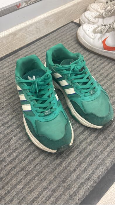 Кроссовки Adidas