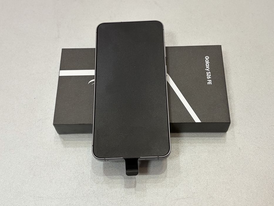 Samsung Galaxy S26 FE 5g, 128 gb, 8 gb ram, Graphite, nou la cutie