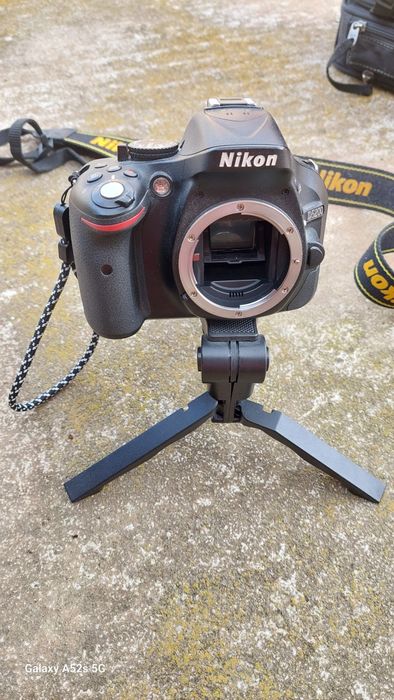 DSLR Nikon d5200+Sigma 17-70mm f/2.8-4 DC Macro HSM