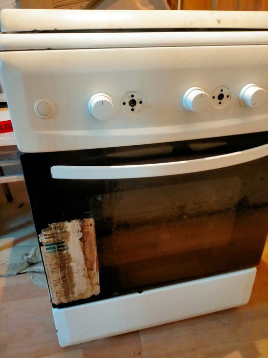 Продам газ плиту