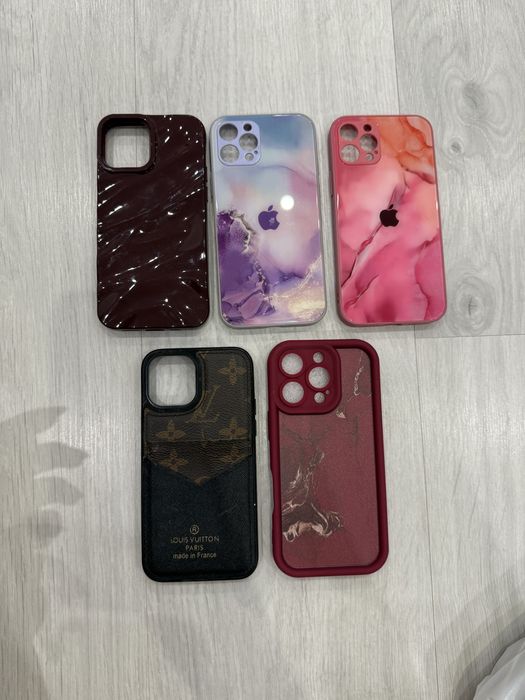 Чехлы на телефон