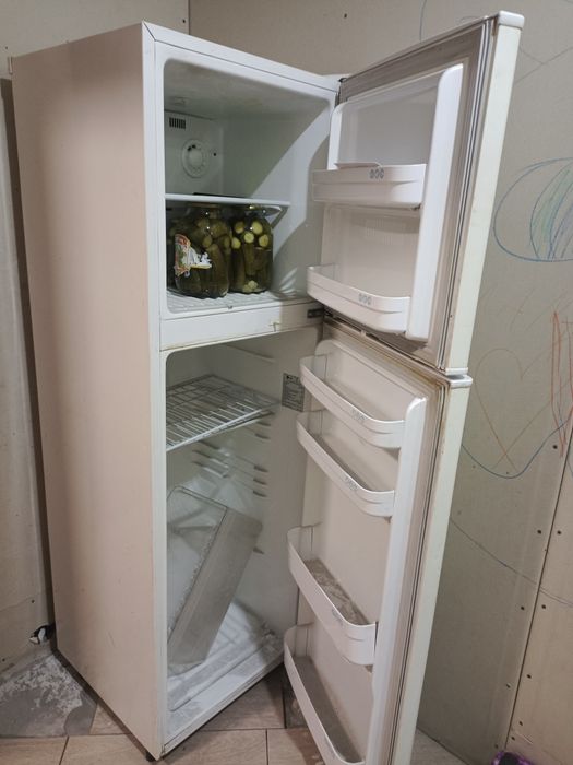 Продам холодильник!