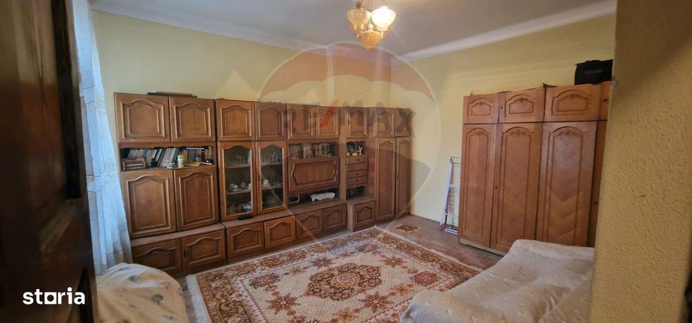 Apartament cu 2 camere+2camere la mansarda, zona Orizont, strada Letea