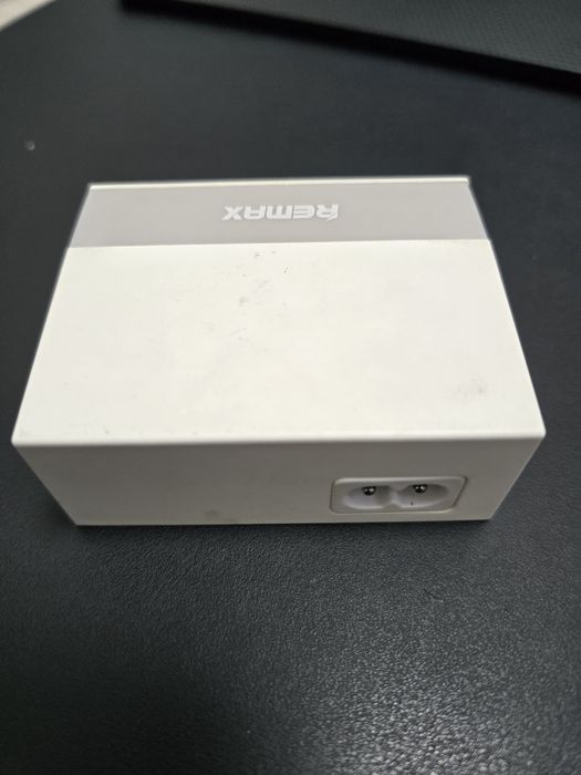 Зарядное устройство Remax на пять устройств