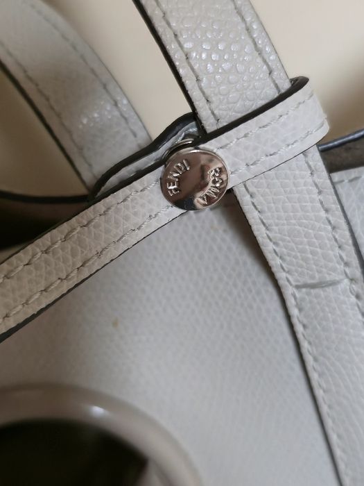 Fendi оригинална дамска чанта от естествена кожа