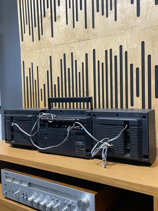Radio casetofon boombox fisher functional banda radio FM 64mhz-74mhz
