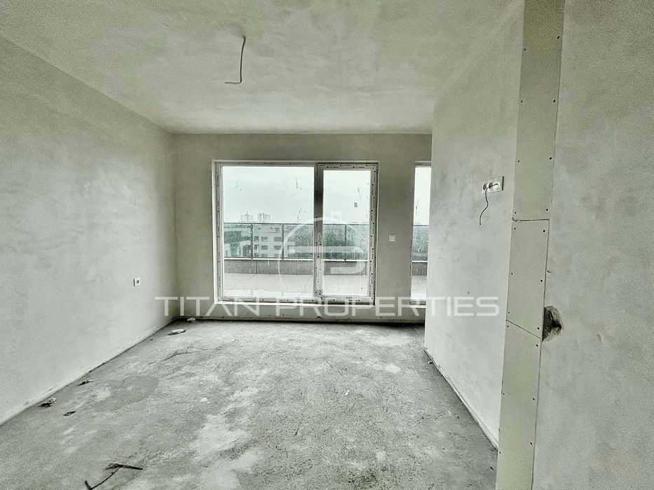 Продава се Тристаен апартамент в Пловдив, Христо Смирненски - 143 кв.м за 2060 €/кв.м - Снимка #2