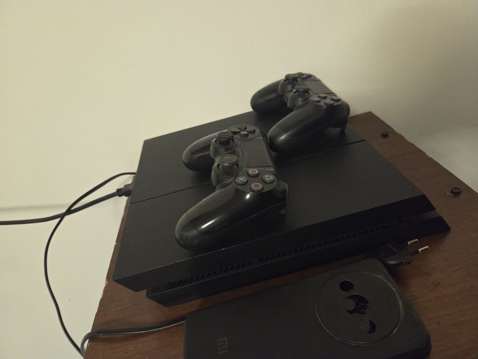 Плестейшен PS4 бу