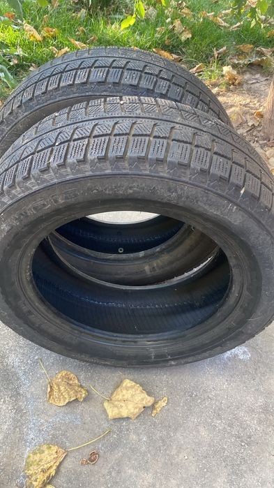 Зимний шины 215/60 R16