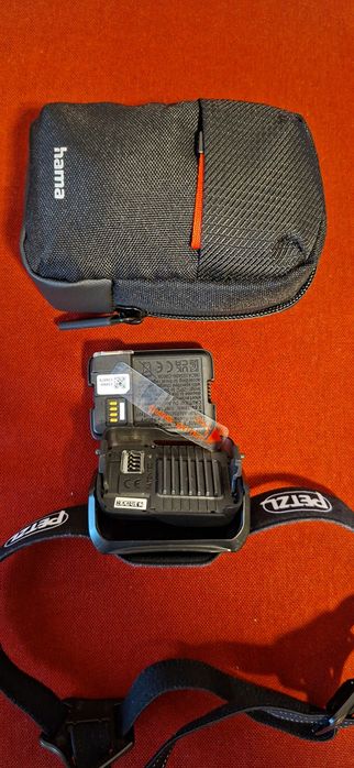Lanterna frontala Petzl Swift RL, 1100lm, neagra, reincarcabila, USB-C Nou Nefolosita