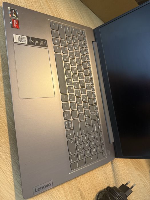 Ноутбук Lenovo Ideapad 3