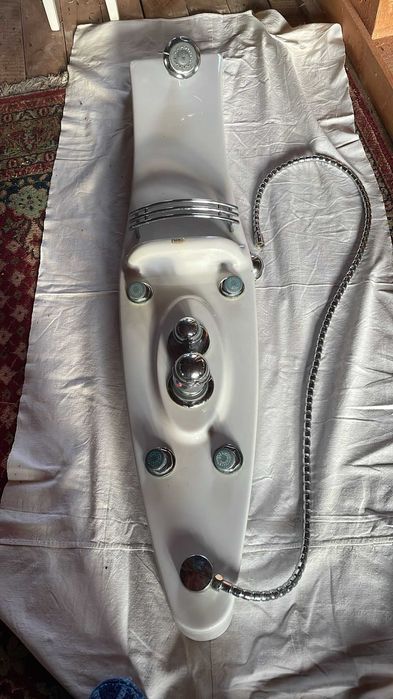 Set dus cu hidromasaj montaj perete stare buna folosit baie de oaspeti