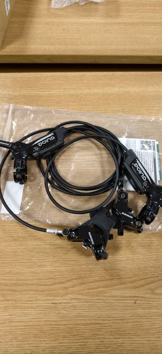 НОВИ ЧЕТИРИБУТАЛНИ SRAM Guide T предна и задна дискови спирачки колело