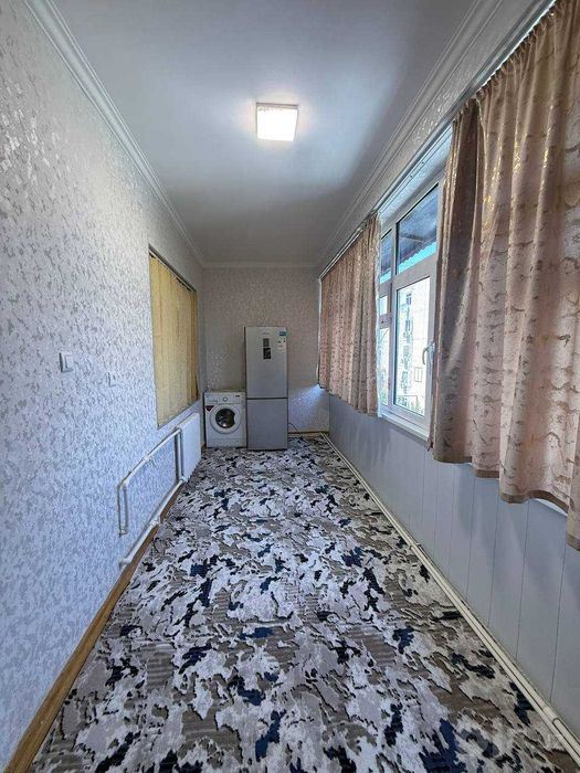 3 хоналик квартира 3 кават 6 Микр 70 остановка
