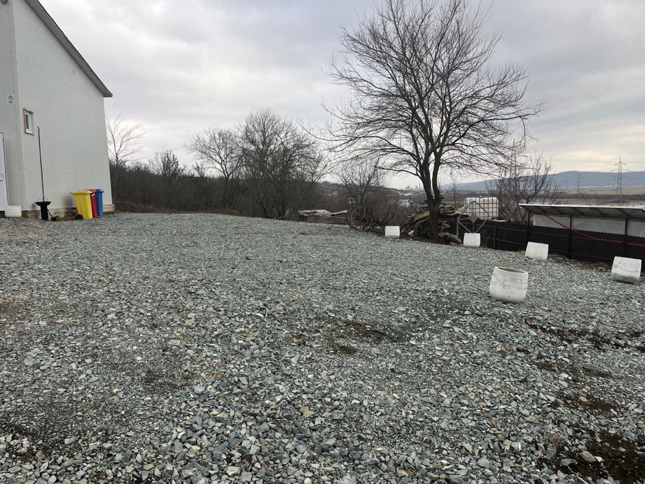 Vand hala + teren extravilan