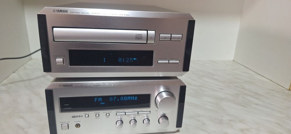 Ocazie 350 lei Amplituner + cdplayer Yamaha Rx E 100