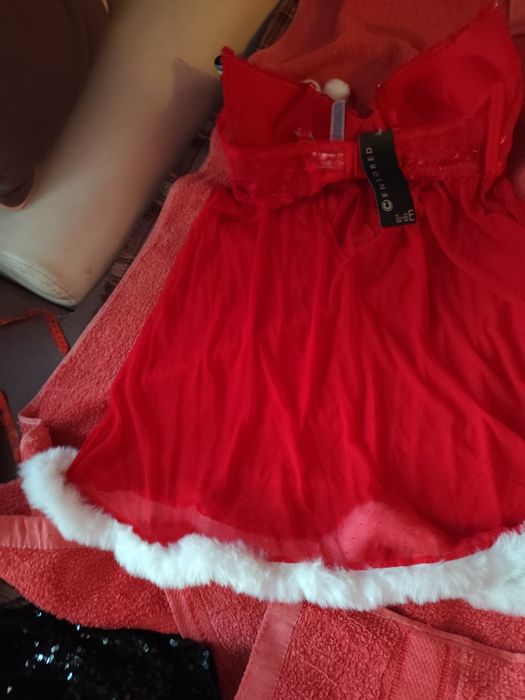 Феерична нощница със пухче покрая