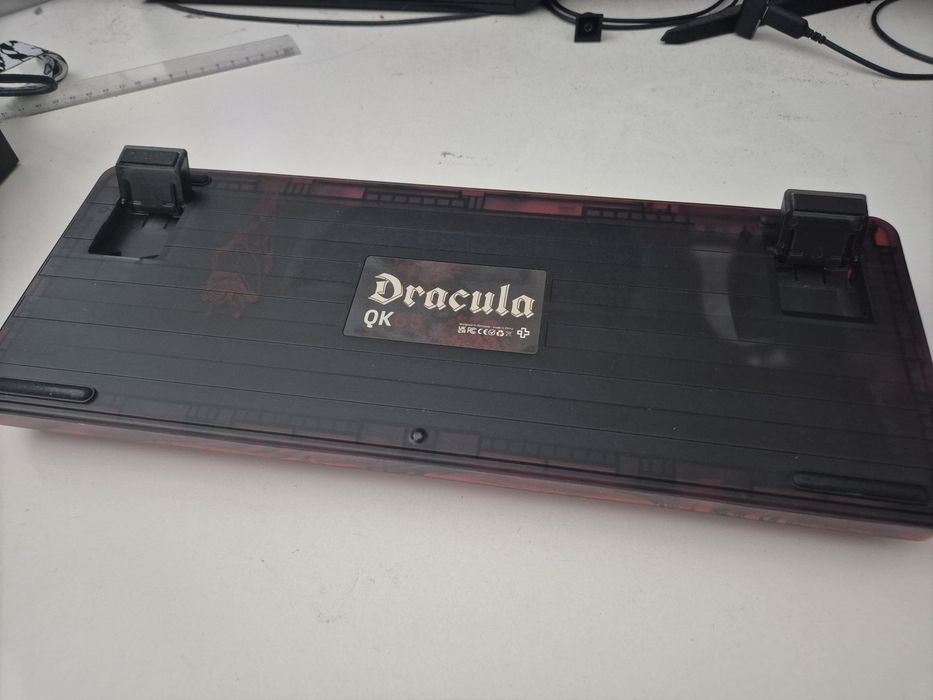 Vand tastatura Qwertykey dracula 65