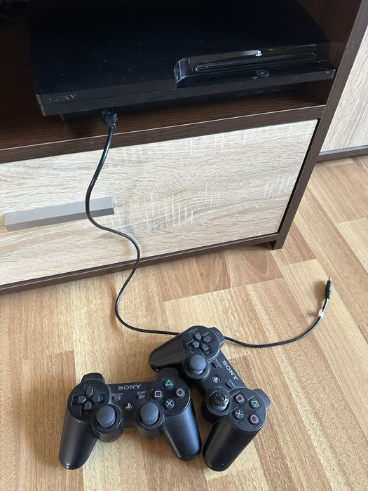 Playstation 3 с включени 161 игри