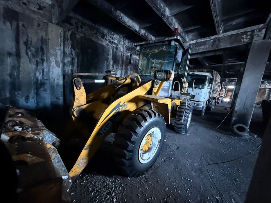 Продам погрузчик