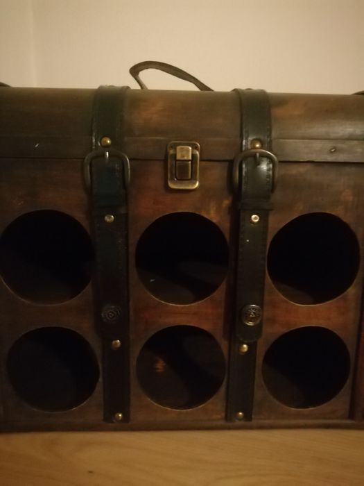 Дървена кутия за вино