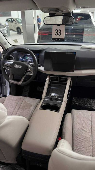 BYD Yuan Up elektromobili