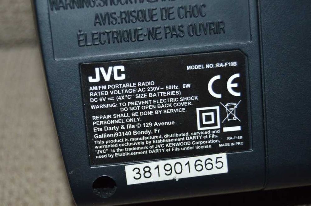 Aparat radio JVC RA-F18B clasic AM-FM nou