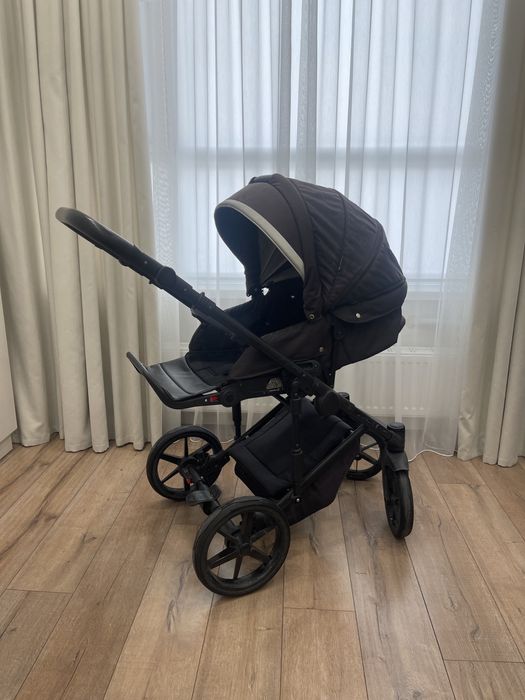 Продам коляску Adamex (Адамекс) 2в1