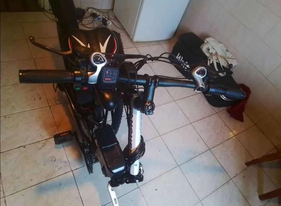 Bicicleta electrica full suspension