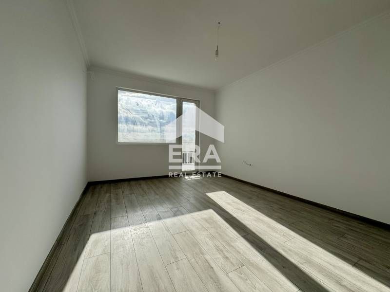 Продава се Тристаен апартамент в Варна, Възраждане 3 - 65 кв.м за 1205 €/кв.м - Снимка #5