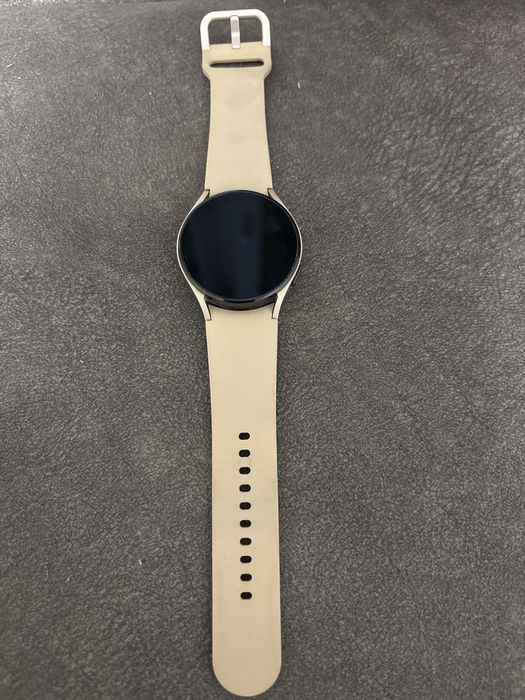 Продам Galaxy Watch 4
