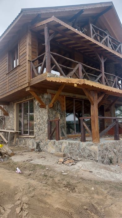 Продавам къща в УПИ на брега на язовир Батак