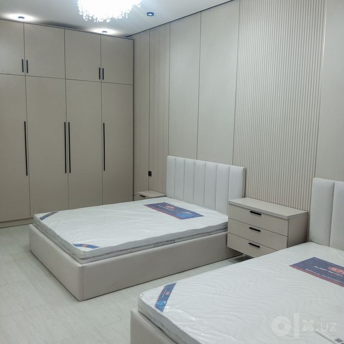 Продам коттедж в самом центре ориентир за Океаном. Гост.Ро