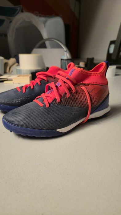 Детски обувки за футбол, марка Кипста