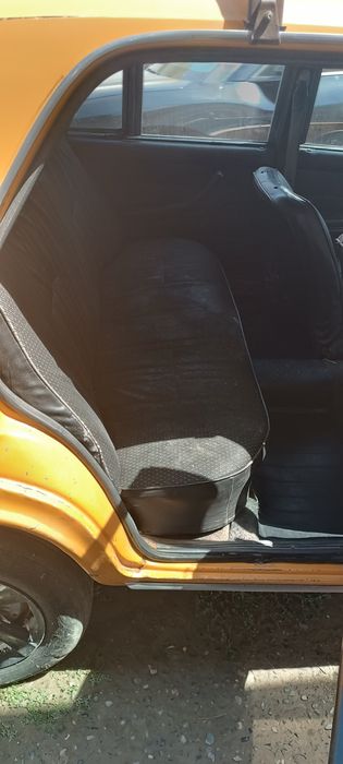 Автомобиль  Жигули 21101