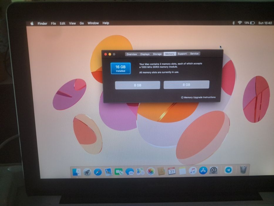 Macbook pro 13 yaxshi holatda