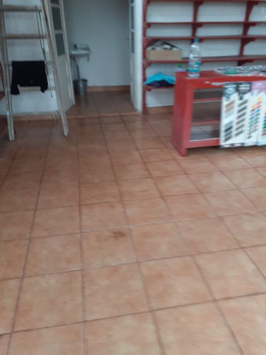 Închiriez spațiu comercial