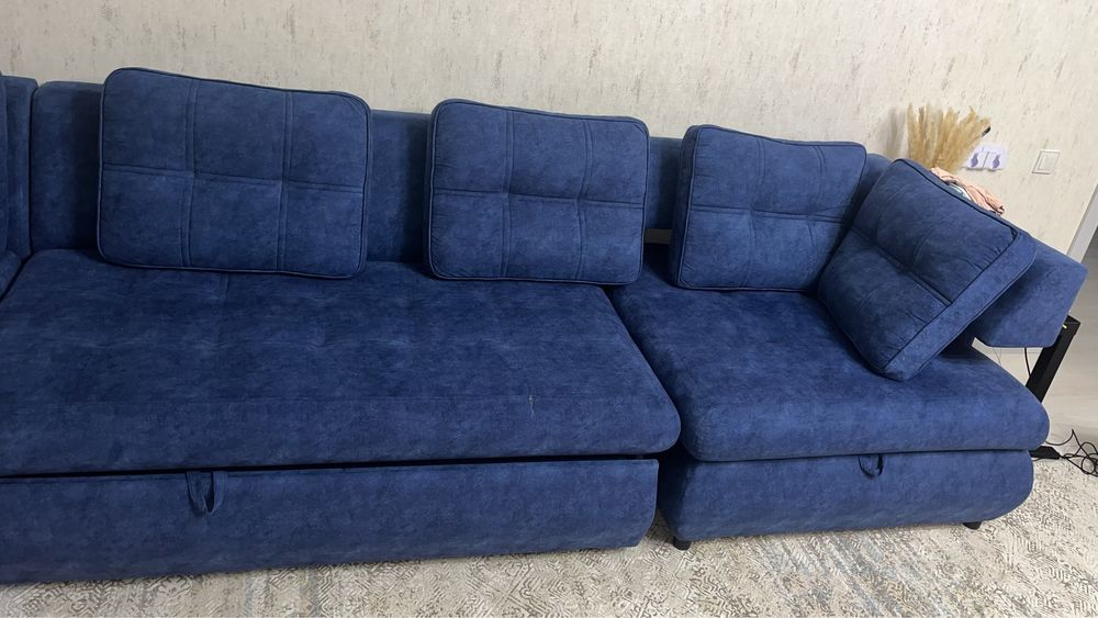 Продам диван в отличном состояние