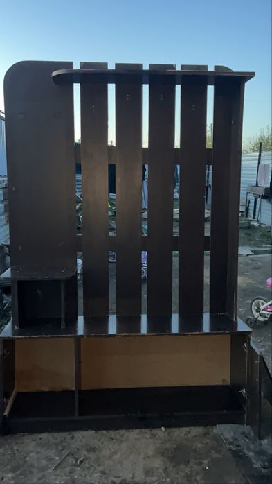 Прихожий шкаф.