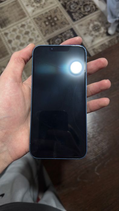 Продам iphone 13