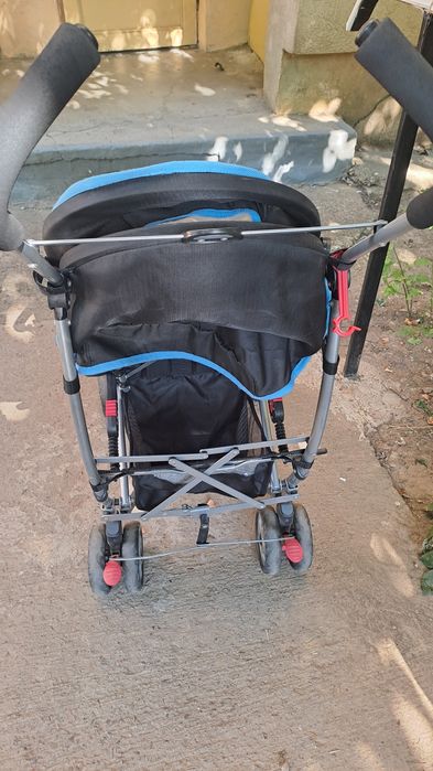 Cărucior de copii pliabil tip "sport"