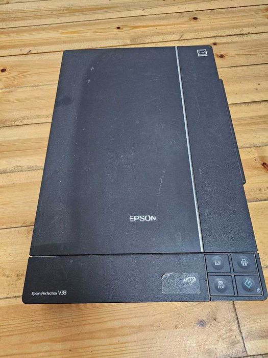 Продаётся сканер Epson V33